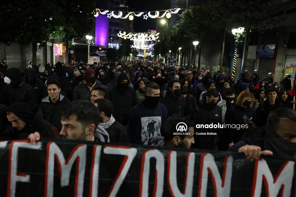 Atina'da, Alexis Grigoropoulos'un ölümünün 15. yıldönümünde protesto düzenlendi