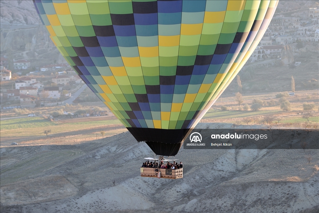 Kapadokya'da 36 yıl önce 5 kişinin uçuşuyla başlayan sıcak hava balonculuğu turizmin lokomotifi oldu