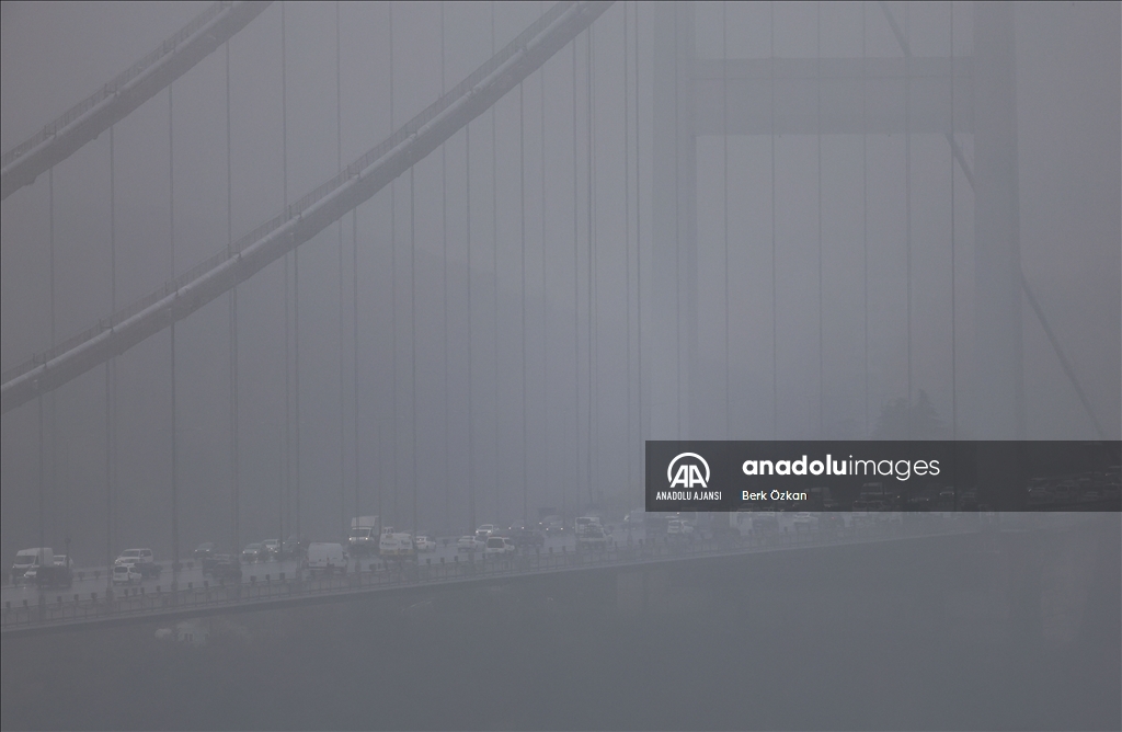İstanbul'da puslu hava