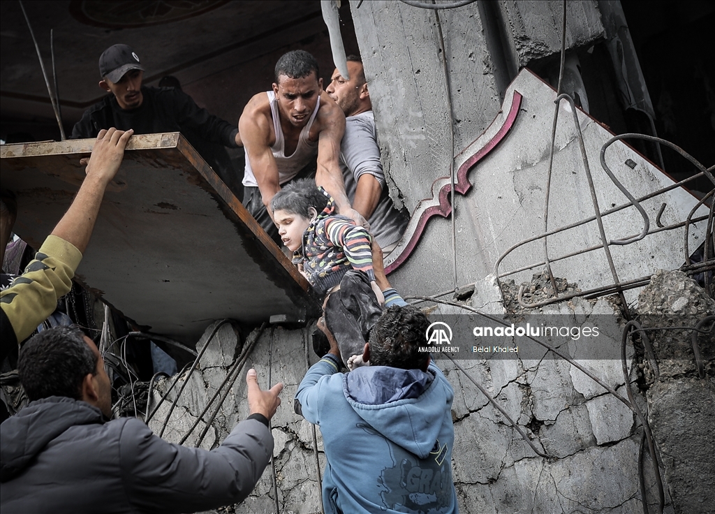 Israeli attacks on Gaza continue