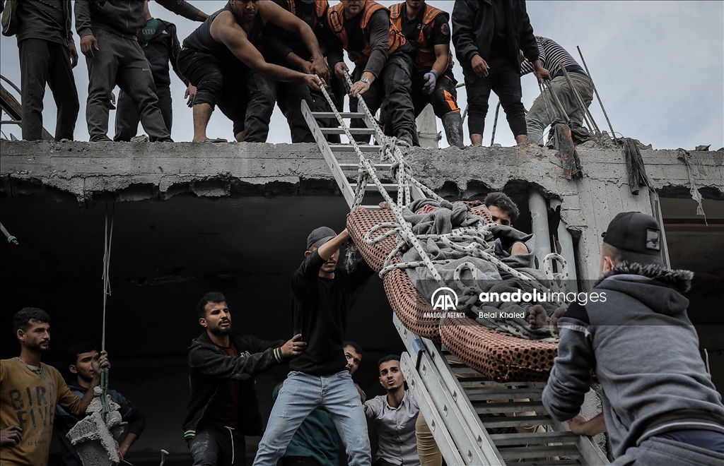 Israeli attacks on Gaza continue