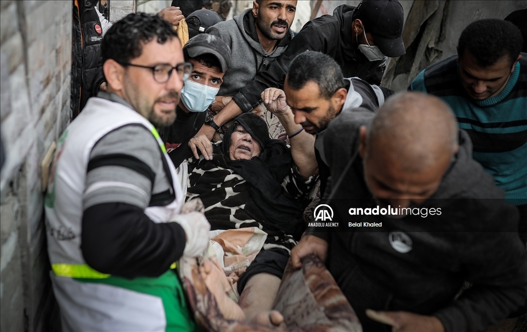 Israeli attacks on Gaza continue