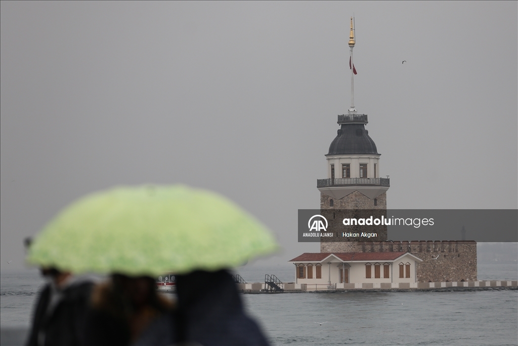 İstanbul'da puslu hava