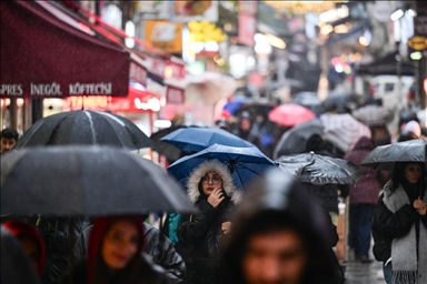 Дождливо време во Истанбул