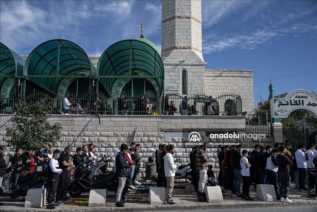Mescid-i Aksa'da İsrail kısıtlaması devam ediyor