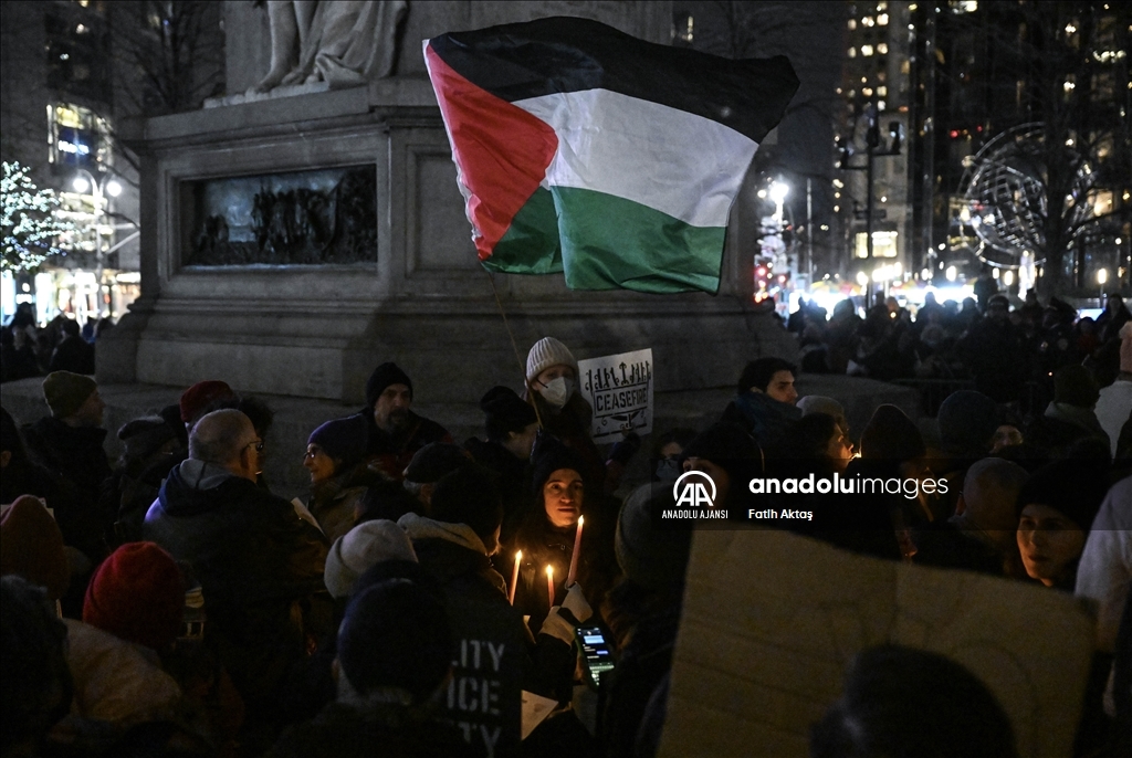 New York'ta toplanan hahamlar Hanuka Bayramı'nda İsrail'e ateşkes çağrısında bulundu