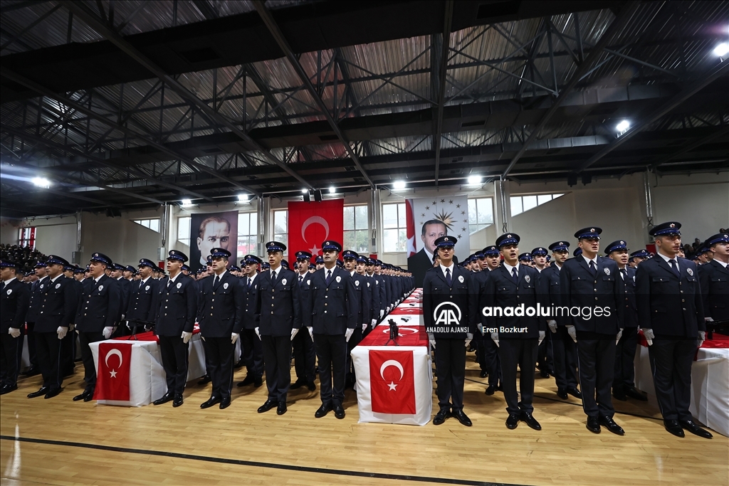 Adana'da eğitimini tamamlayan 750 polis adayı yemin etti