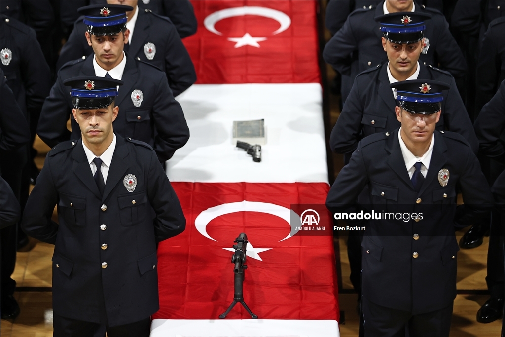 Adana'da eğitimini tamamlayan 750 polis adayı yemin etti