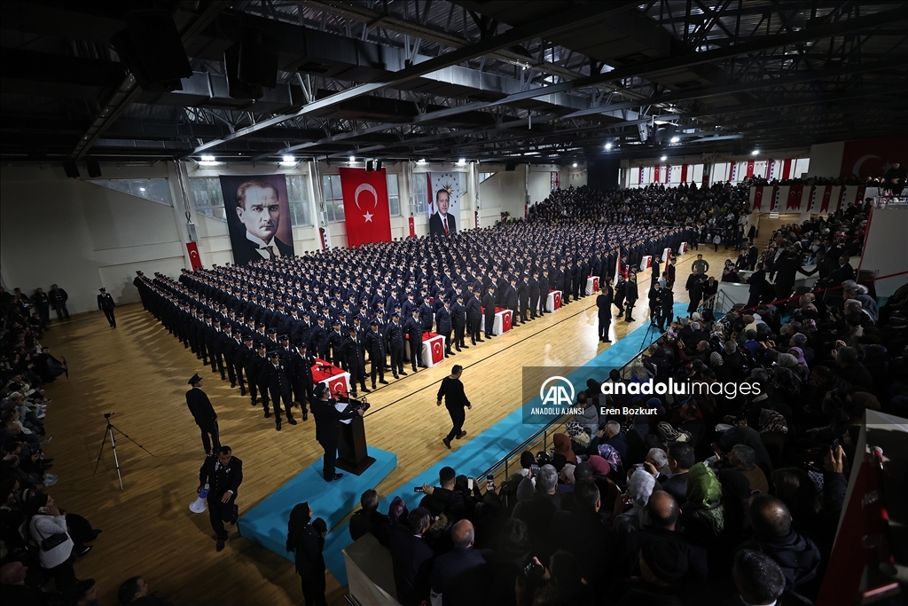 Adana'da eğitimini tamamlayan 750 polis adayı yemin etti