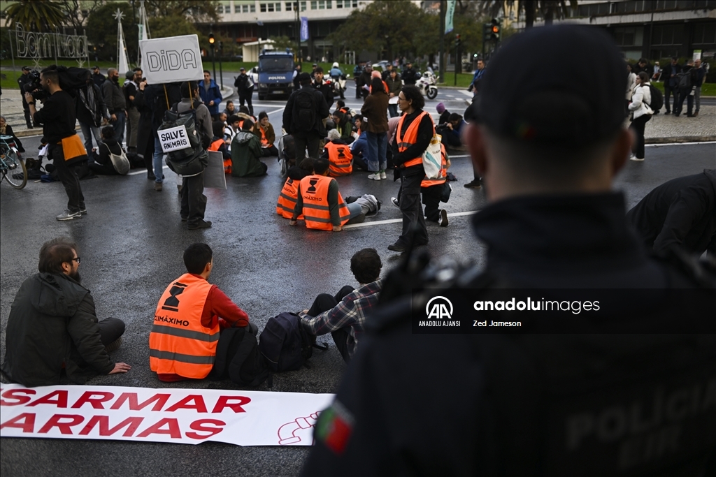 Portekiz'de ilkim değişikliği protestosu