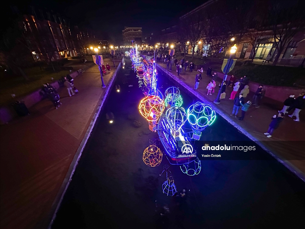 Maryland'deki ışıklı yelkenliler ilgi çekti