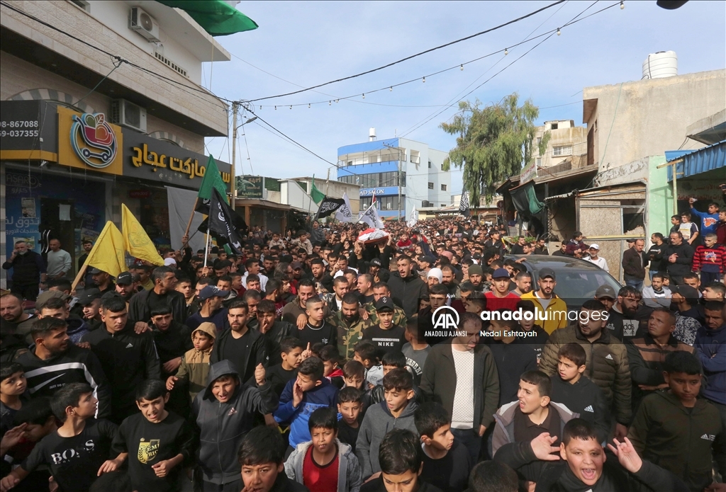 İsrail güçleri tarafından Batı Şeria'da öldürülen Filistinli çocuğun cenaze töreni