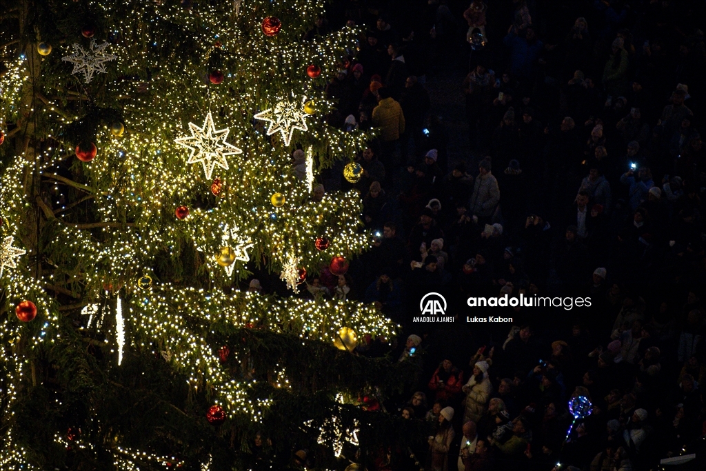 Çekya'da Noel hazırlıkları kapsamında kurulan Prag Noel Pazarı