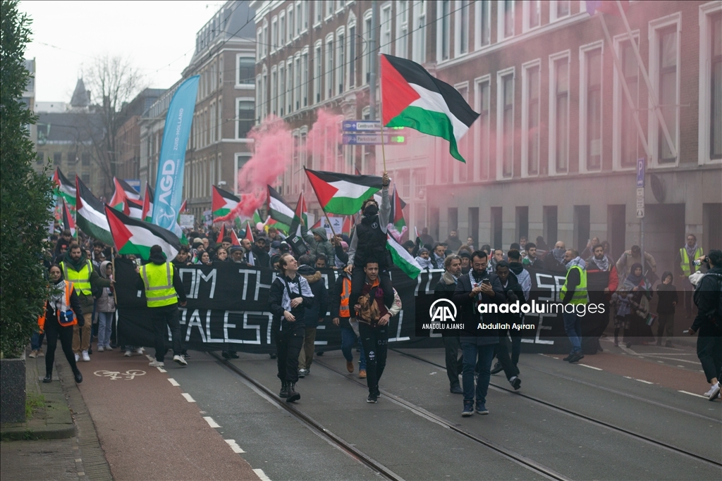 Hollanda'da Filistin'e destek gösterisi düzenlendi