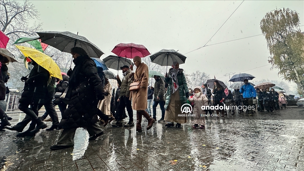 Bosna Hersek'in başkenti Saraybosna'da Filistin'e destek yürüyüşü düzenlendi