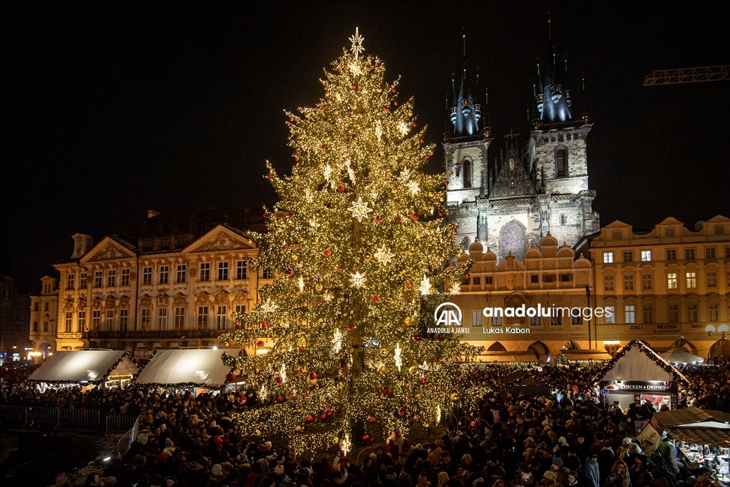 Çekya'da Noel hazırlıkları kapsamında kurulan Prag Noel Pazarı