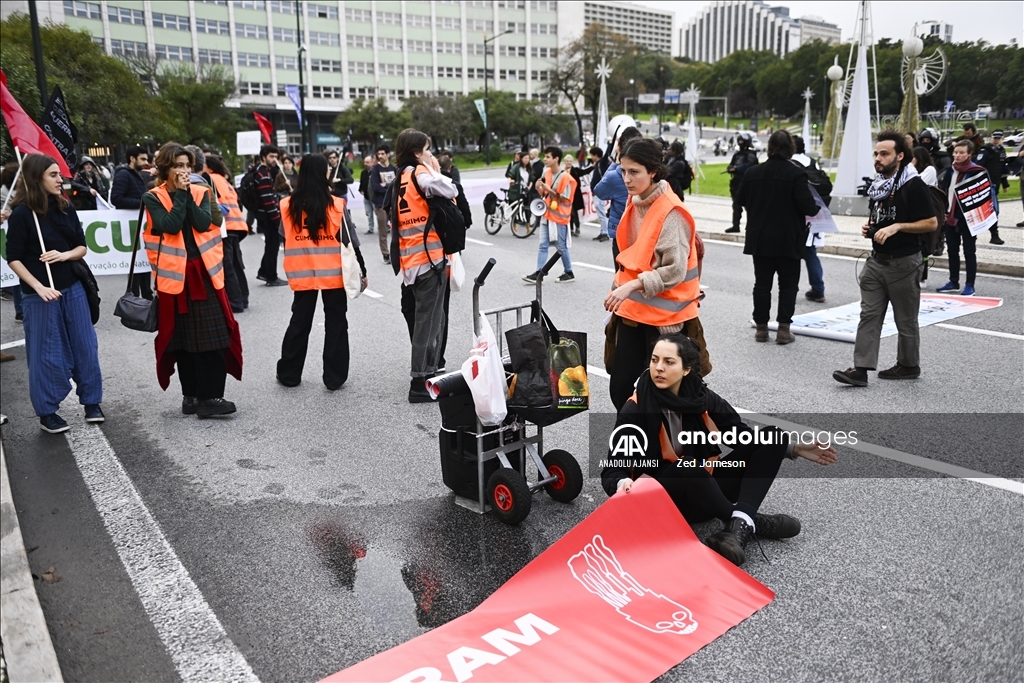 Portekiz'de ilkim değişikliği protestosu