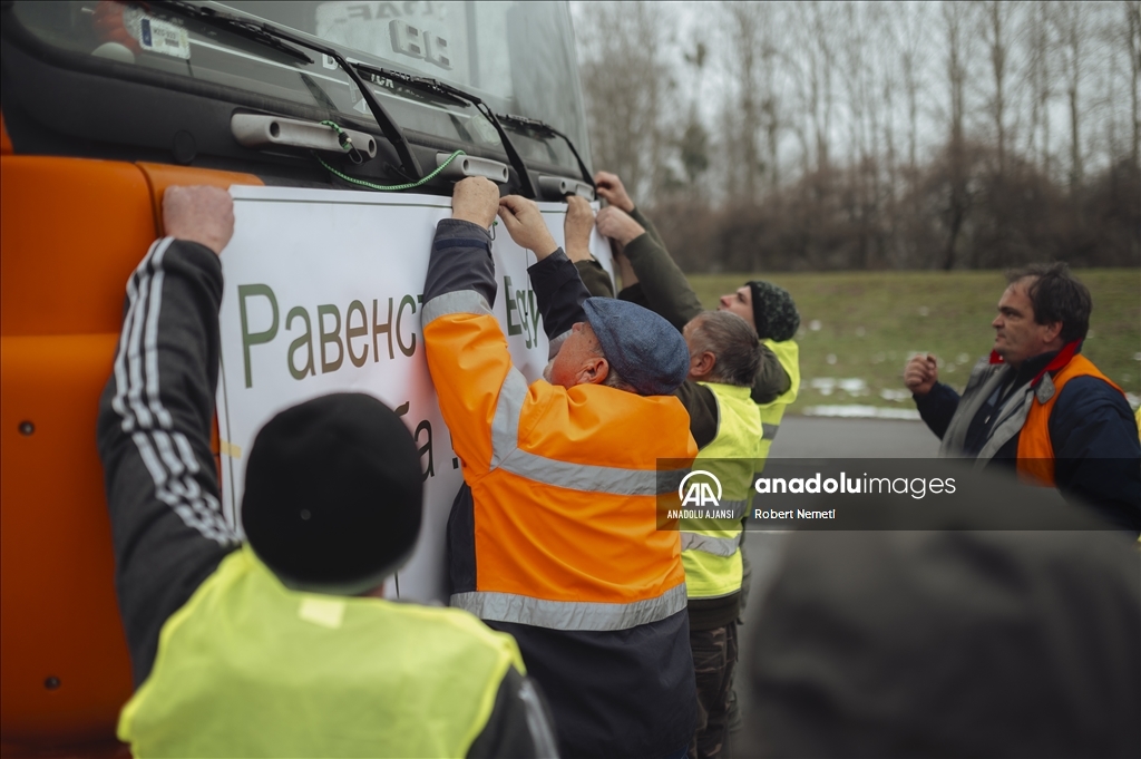 Macar tır şoförlerinden Zahony'de protesto gösterisi