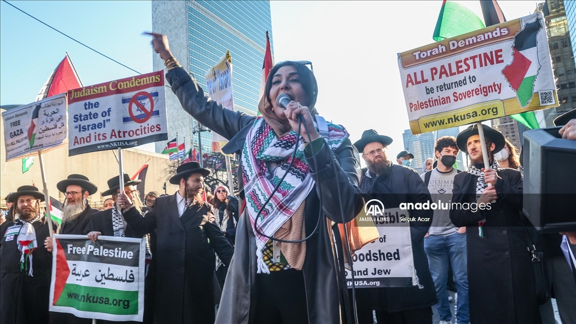 New York'ta BM binası önünde Filistin'e destek gösterisi düzenlendi