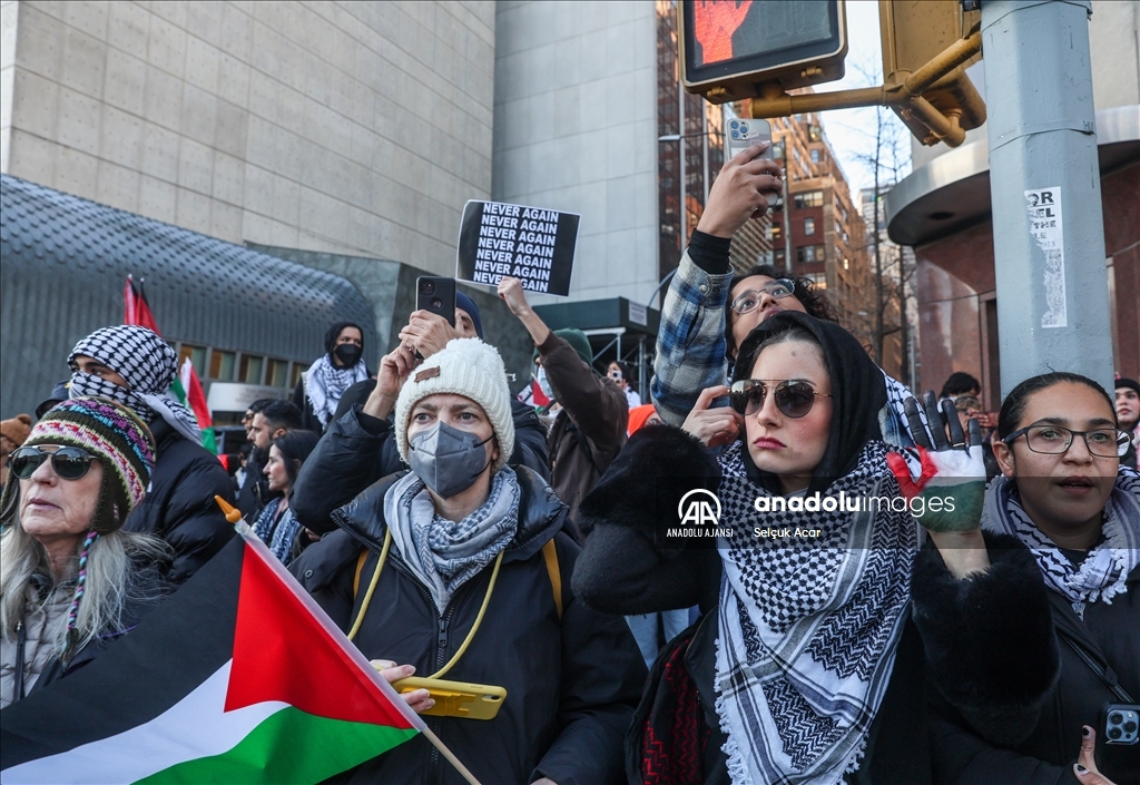 New York'ta BM binası önünde Filistin'e destek gösterisi düzenlendi