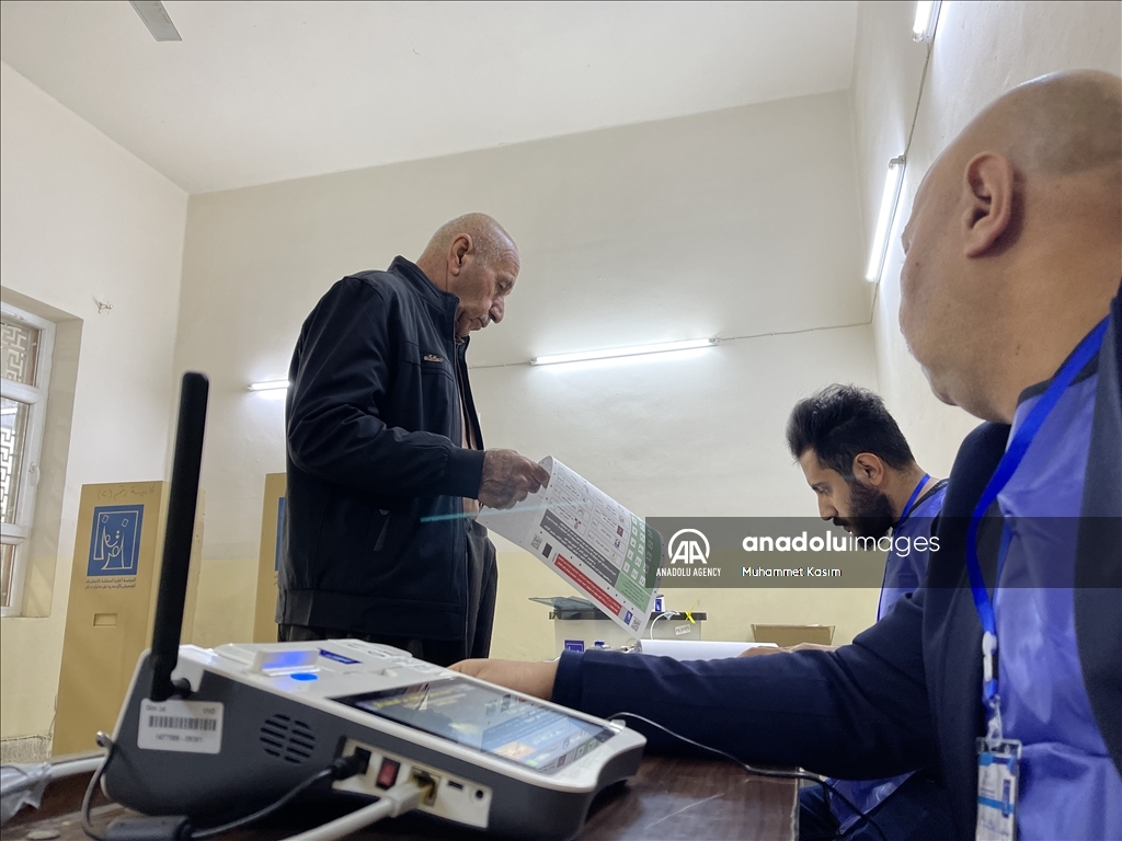 کەرکووک - دەنگدانی گشتی بۆ ھەڵبژاردنی ئەنجوومەنی پارێزگاکانی عێراق دەستی پێ کرد