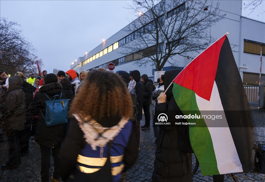 Almanya'da, İsrail'e silah satan Rheinmetall şirketi protesto edildi