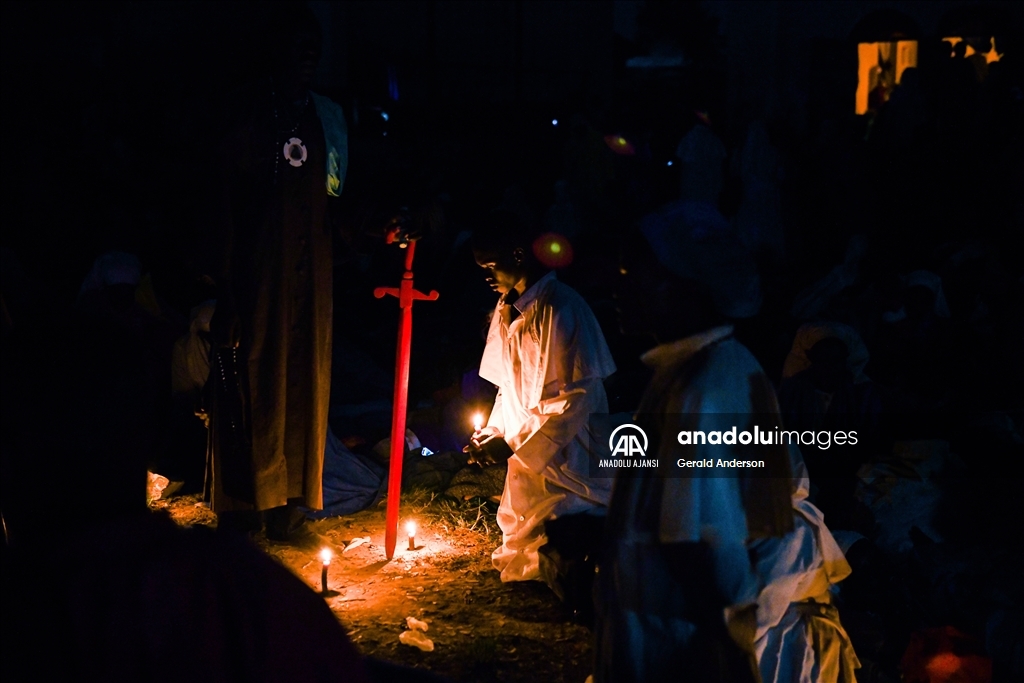 Kenya'da Legio Maria Kilise üyelerinin Noel töreni