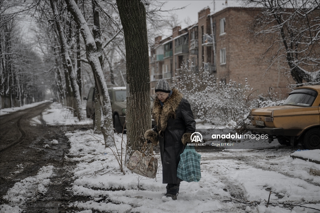 Harsh living conditions in Ukraine's Chasiv Yar amid Russia-Ukraine war