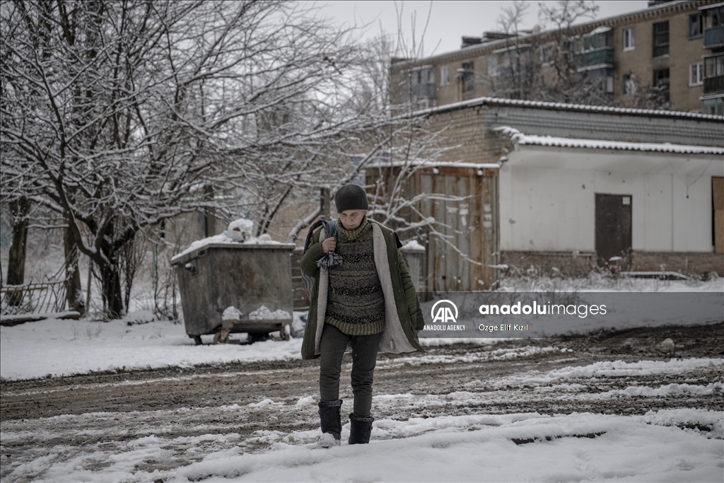 Harsh living conditions in Ukraine's Chasiv Yar amid Russia-Ukraine war