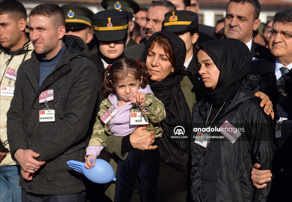 Piyade Sözleşmeli Er Çağatay Erenoğlu'nun cenazesi memleketi Sinop'ta toprağa verildi