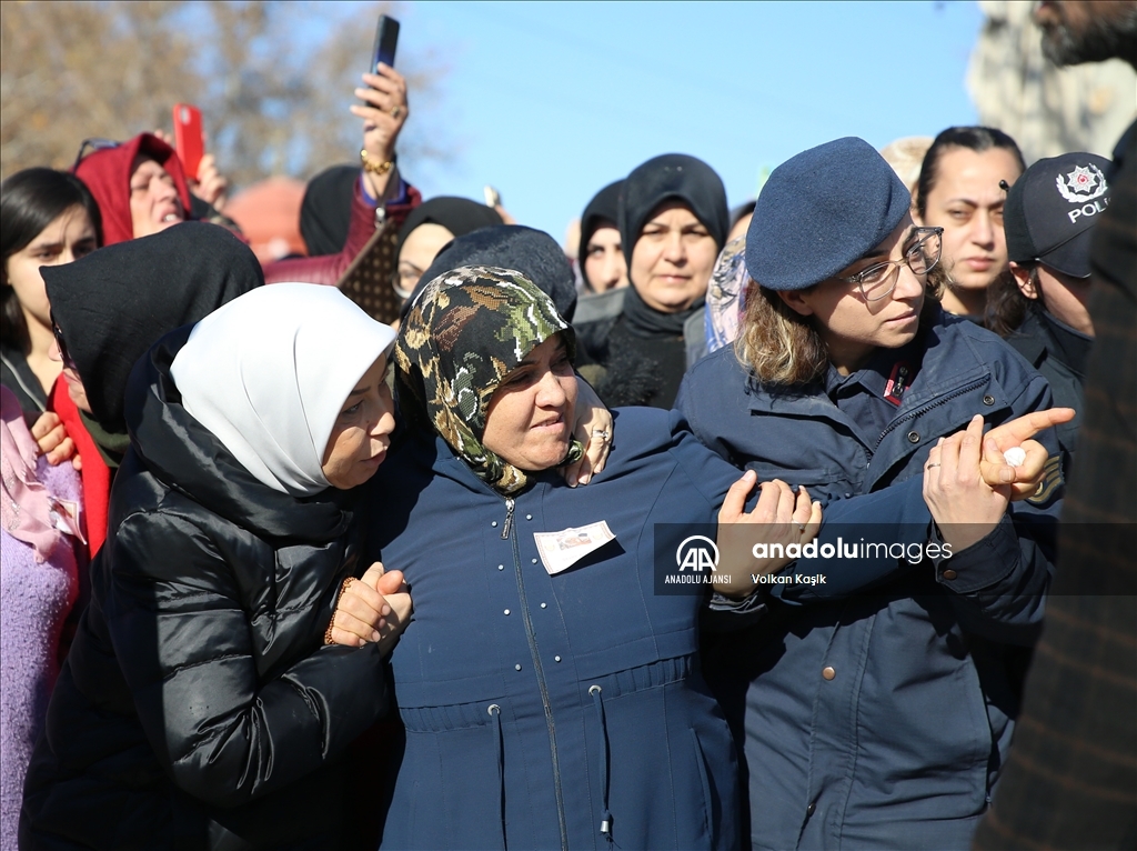 Şehit Piyade Sözleşmeli Er Emre Taşkın Malatya'da son yolculuğuna uğurlandı