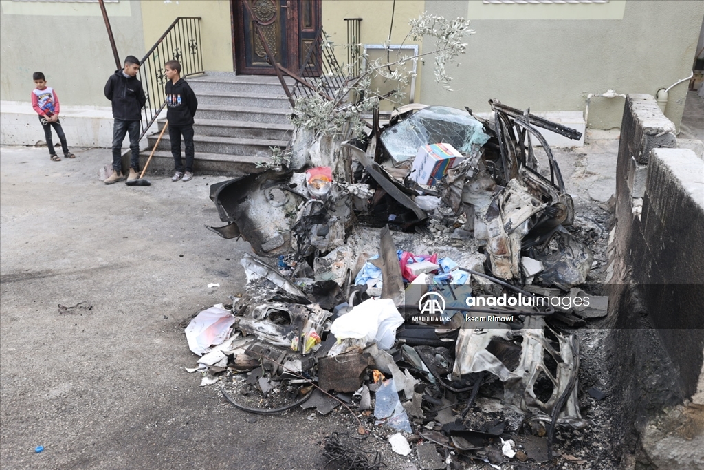 İsrail ordusu Batı Şeria'da Tulkerim kenti ile Nur Şems Mülteci Kampı'na saldırı düzenledi