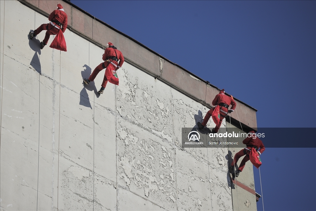 Saraybosna'da Noel Baba