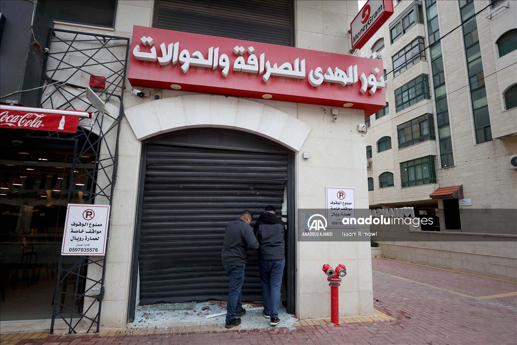 İsrail güçleri, işgal altındaki Batı Şeria'da bir Filistinliyi öldürdü, 13 kişiyi yaraladı