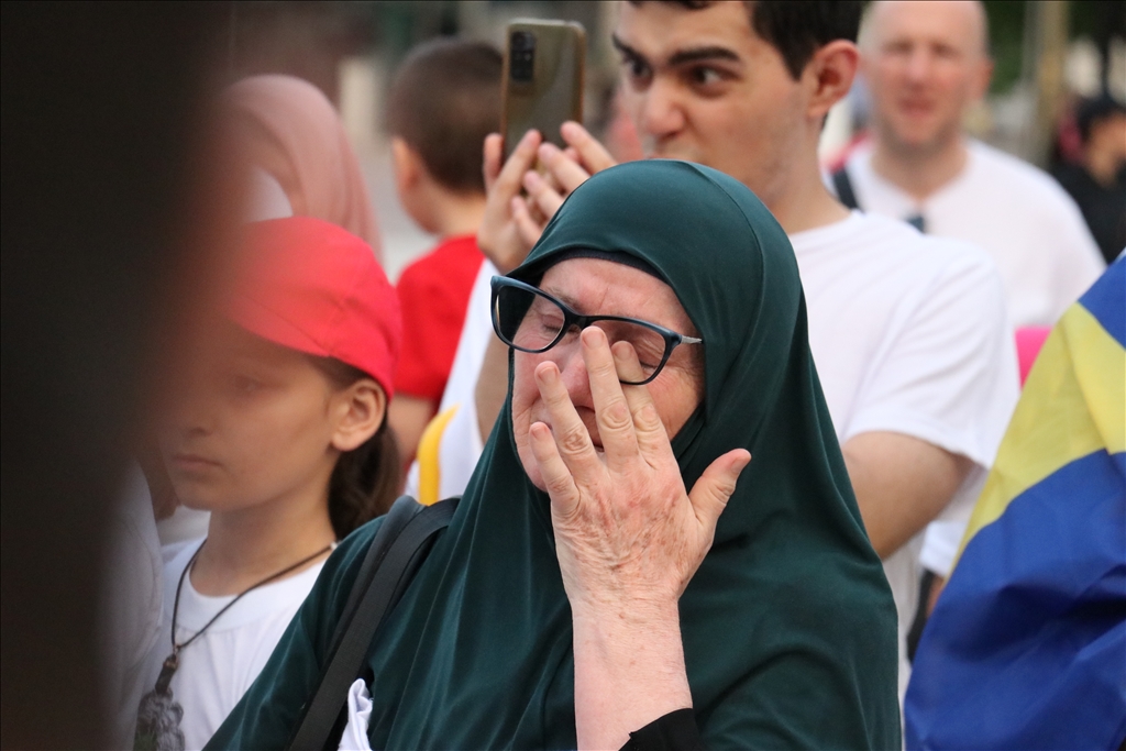 Скопје: Марш во знак на почит и сеќавање на жртвите од геноцидот во Сребреница