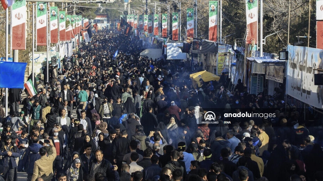 İran'da Kasım Süleymani'nin mezarındaki anma törenleri sırasında iki patlama meydana geldi