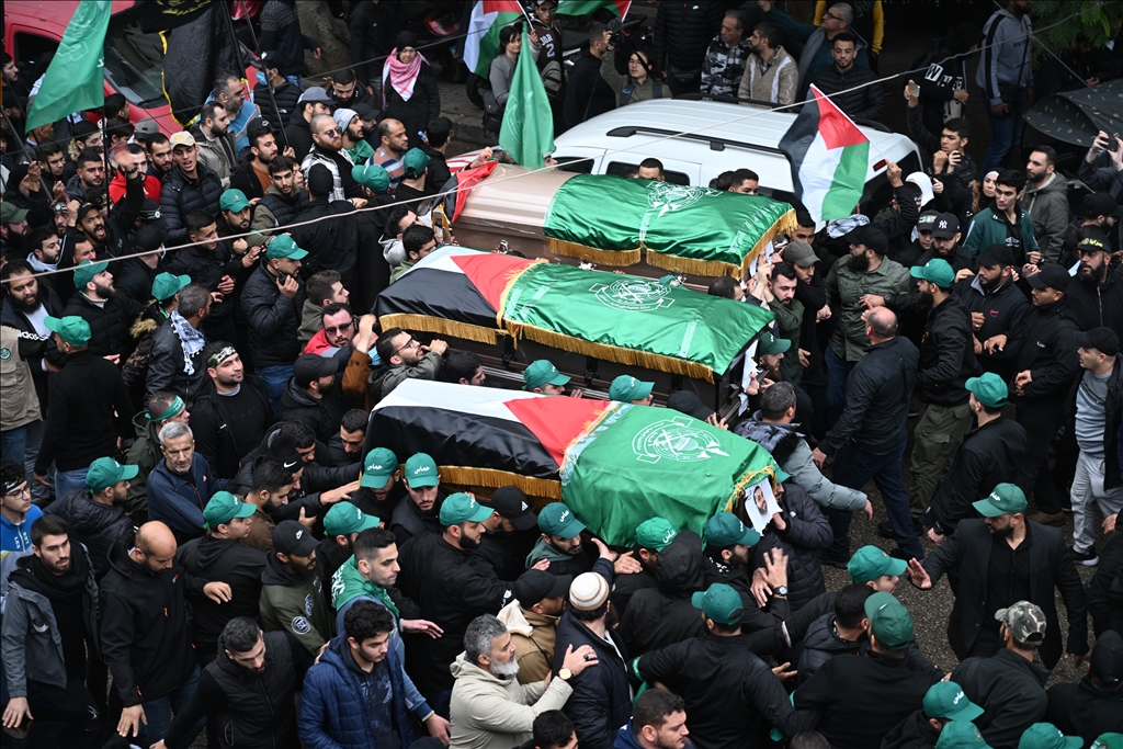 Hamas yöneticisi Aruri, Beyrut'ta binlerce kişi tarafından son yolculuğuna uğurlandı