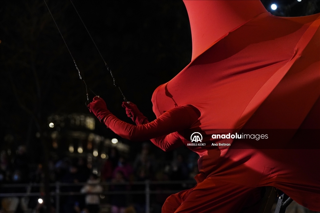 В Мадриде прошел традиционный детский праздник - «Кавалькада Трех Королей»