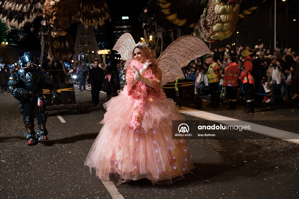 В Мадриде прошел традиционный детский праздник - «Кавалькада Трех Королей»