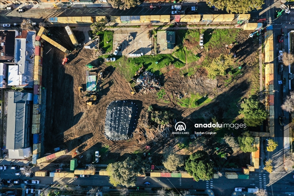 Kaliforniya'daki Berkeley Üniversitesi, protestolara rağmen People’s Park çevresini konteynerlerle kapatıyor