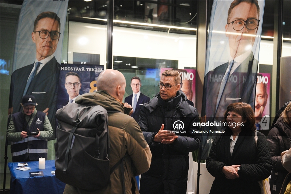 Helsinki'de seçim fuarı ile vatandaşlar başkan adayları ile görüştü