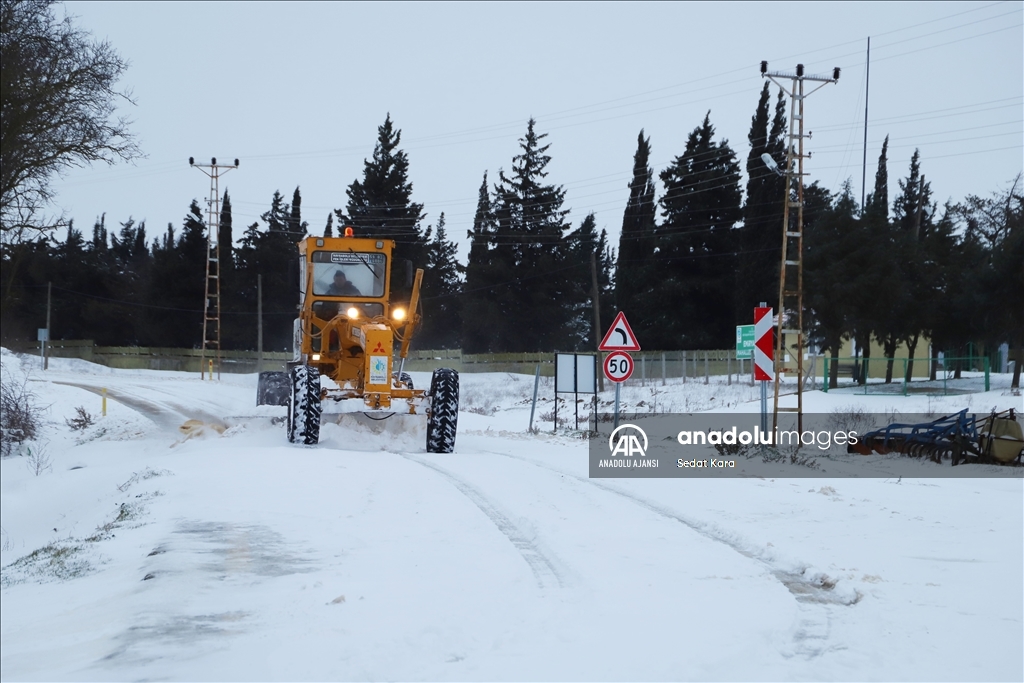 Tekirdağ'da kar yağışı devam ediyor