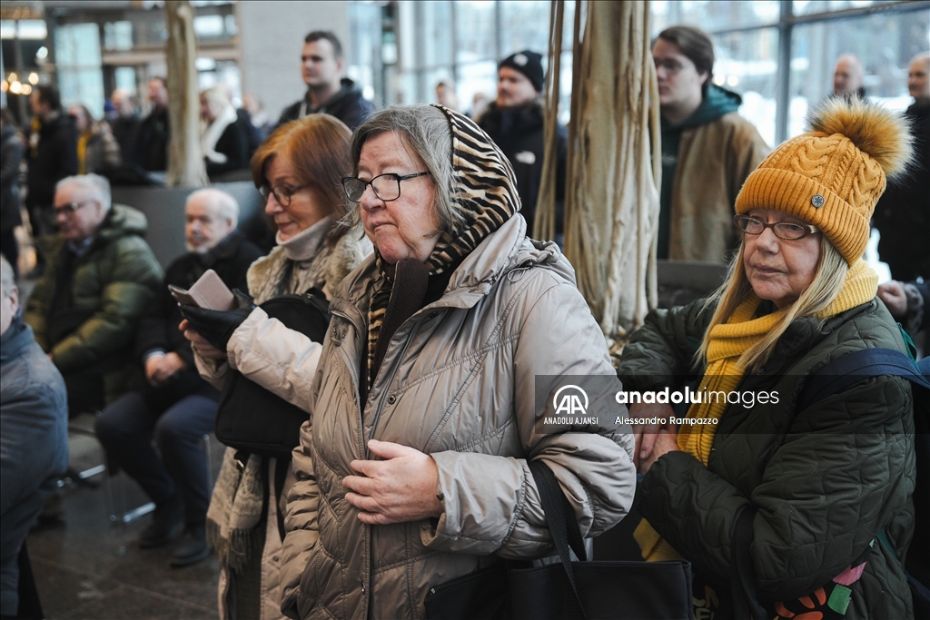Helsinki'deki seçim fuarında vatandaşlar başkan adayları ile görüştü