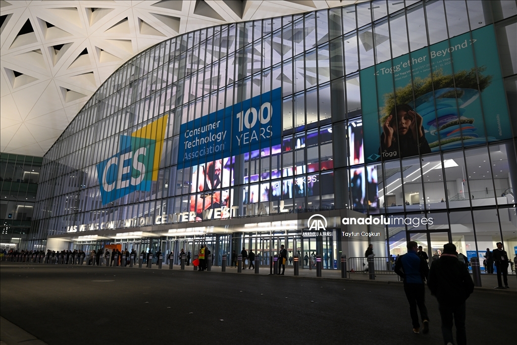 Las Vegas'ta CES 2024 başladı