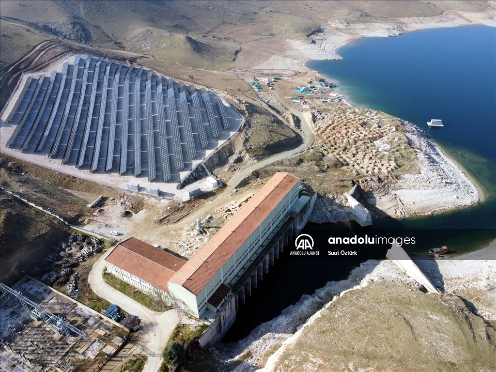 Elazığ'da DSİ'nin kurduğu GES ile çiftçinin sulama için elektrik maliyeti azalacak