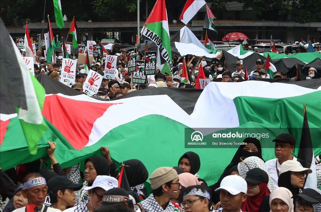 Endonezya'da Gazze'ye destek gösterisi