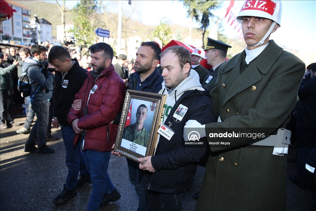 Şehit İstihkam Sözleşmeli Er Murat Atar, son yolculuğuna uğurlandı