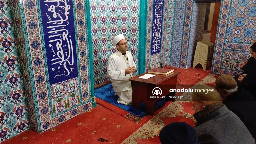 Muş'ta şehitler için sabah namazında dua edildi