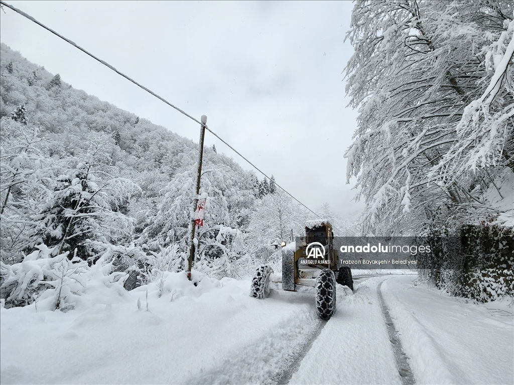 Doğu Karadeniz'de 4 ilde 307 yerleşim yerinde ulaşım sağlanamıyor