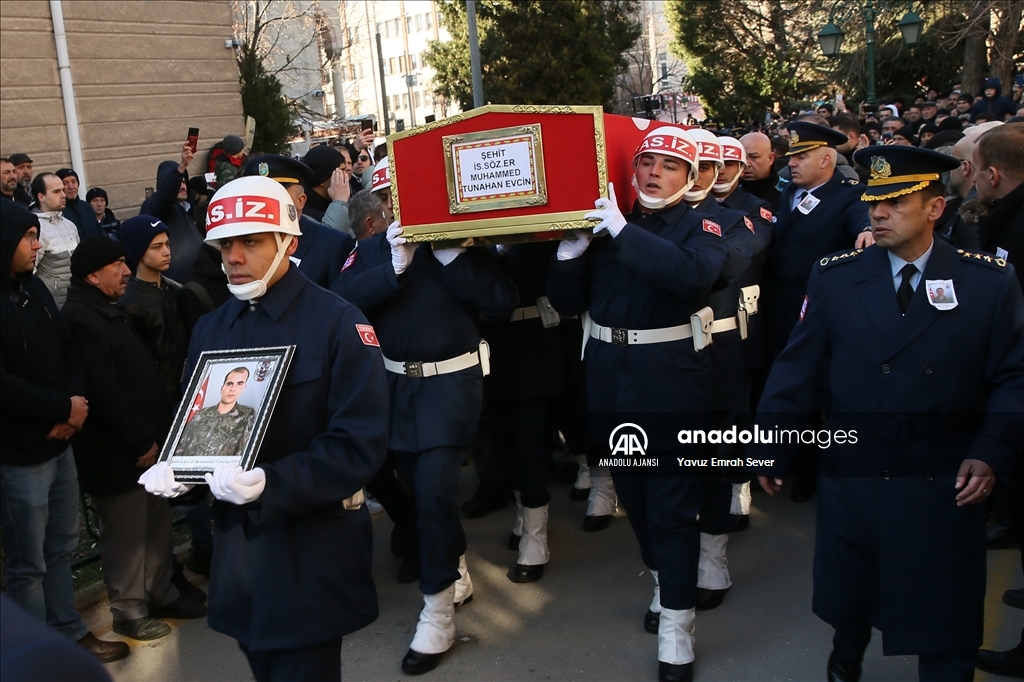 Sözleşmeli Er Evcin, Eskişehir'de son yolculuğuna uğurlandı